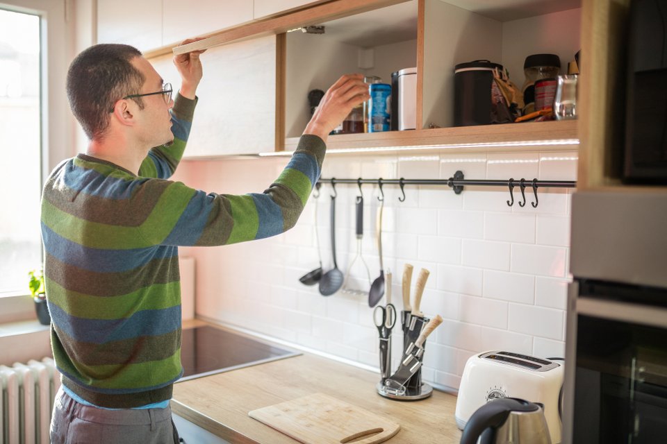 articulador nos móveis de cozinha