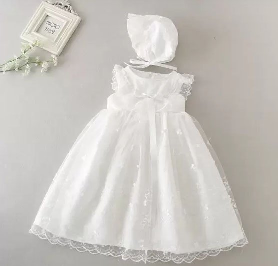vestido branco com touca