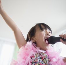 Microfone infantil: veja as opções
