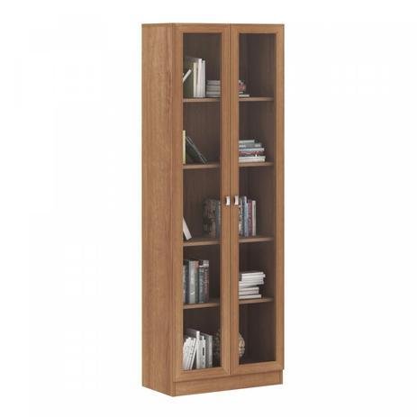 armário de madeira com porta de vidro e livros dentro