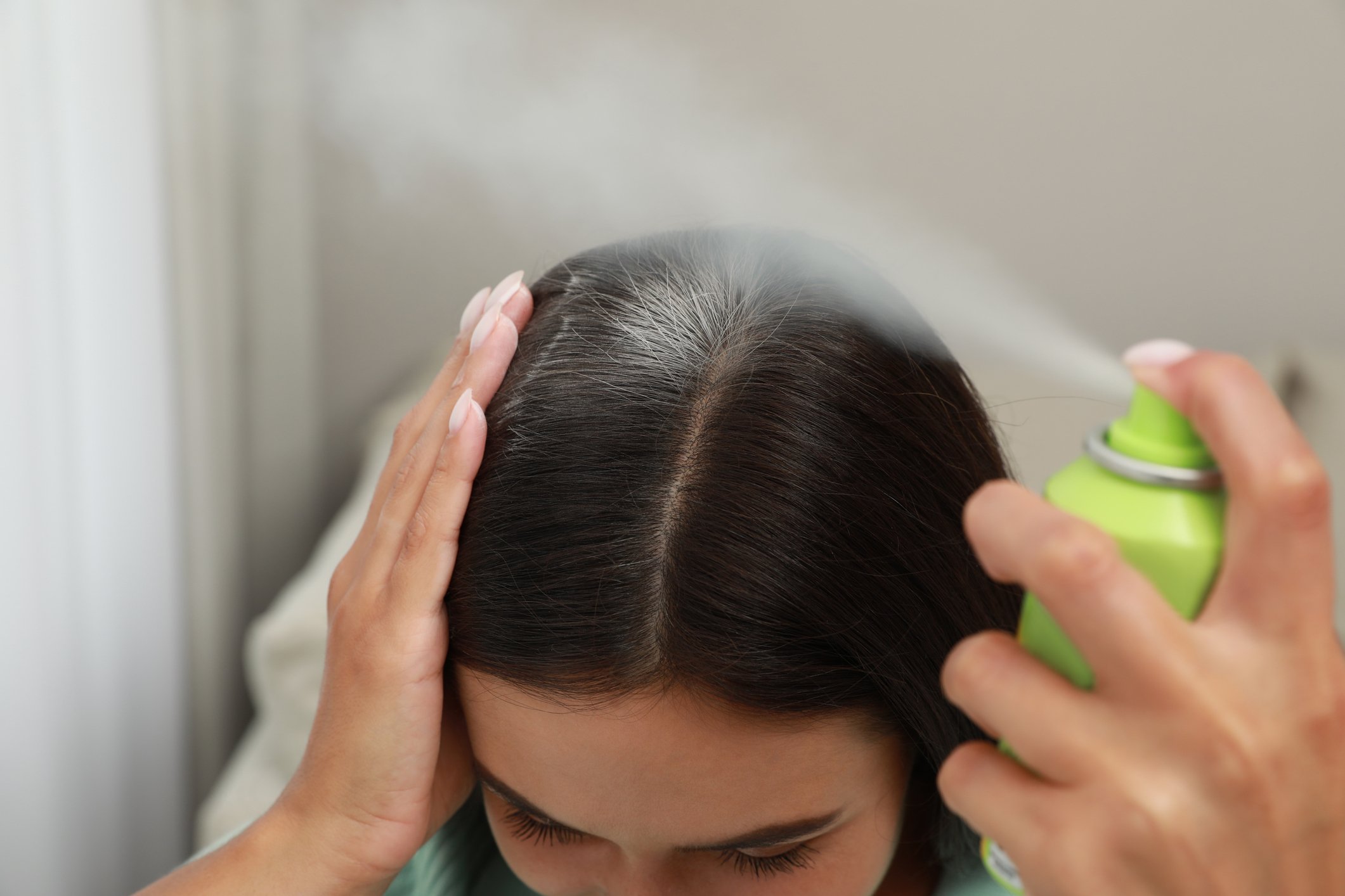 Pode lavar o cabelo quando está gripado?