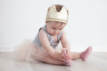 9 dicas para reaproveitar as roupas de bebê que não servem mais
