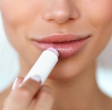 Lábios cuidados com Dermocosméticos
