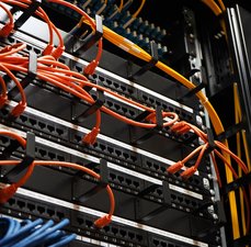 Por que usar patch panel? 