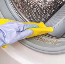 Como fazer a limpeza da máquina de lavar?