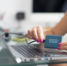 Como descobrir qual SSD é compatível com meu notebook? Guia fácil e rápido