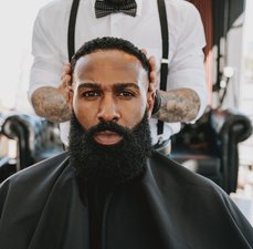 Tinta pra barba: conheça as principais marcas e qual escolher