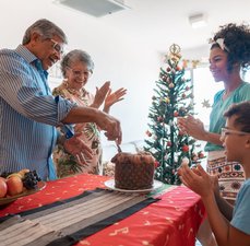 Como cortar panetone: dicas essenciais pra servir
