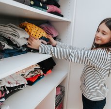 7 dicas para organizar o guarda-roupa infantil