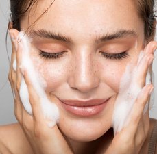 Qual o melhor sabonete facial pra pele oleosa?