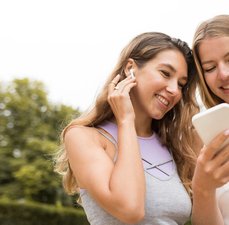 Conheça o Galaxy Buds 4: o fone mais recente da Samsung