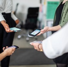 Galaxy Z Flip 7 vale a pena? Análise completa do smartphone dobrável