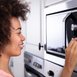 Micro-ondas não esquenta: o que pode ser e como resolver