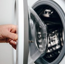 Lava e Seca Samsung com a porta travada? Confira como destravar com segurança!