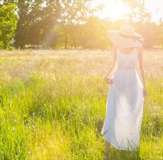 Vestidos longos simples e elegantes: saiba como escolher