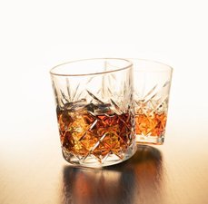 Qual a diferença entre whisky e bourbon? Entenda