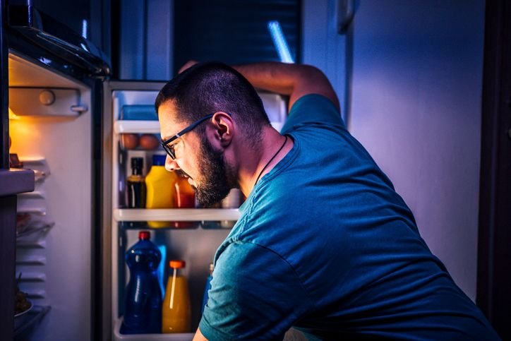 geladeira-pra-quem-mora-sozinho-como-acertar-no-tamanho-sem-gastar-demais