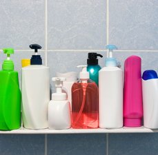 Os diferentes tipos de shampoos e seus benefícios