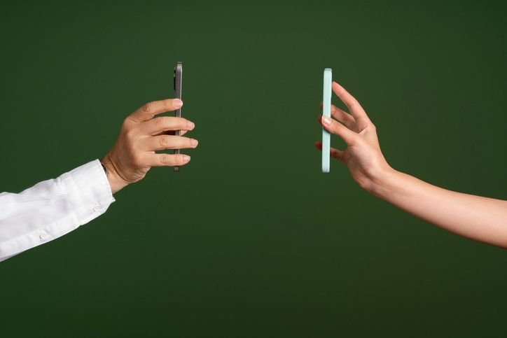 iphone-ou-xiaomi-saiba-qual-marca-de-celular-escolher-para-voce