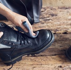 Como Limpar Bota de Couro?