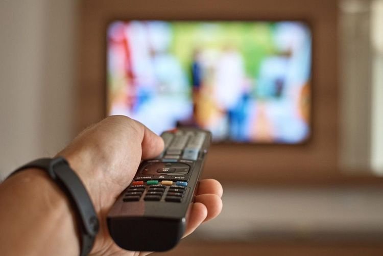 como-assistir-netflix-prime-video-e-outros-na-tv